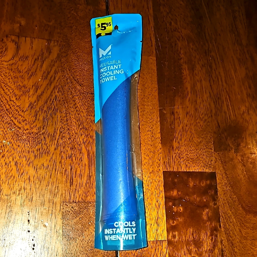 Mission Blue Cooling Towel. New and sealed. Works great